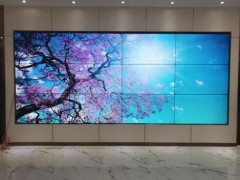 液晶拼接屏在數(shù)字廣告牌中的實(shí)際應(yīng)用案例有哪些？
